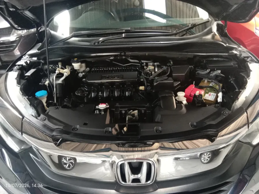 Foto Mobil Bekas Mesin Honda HR-V 1.5 E tahun 2019