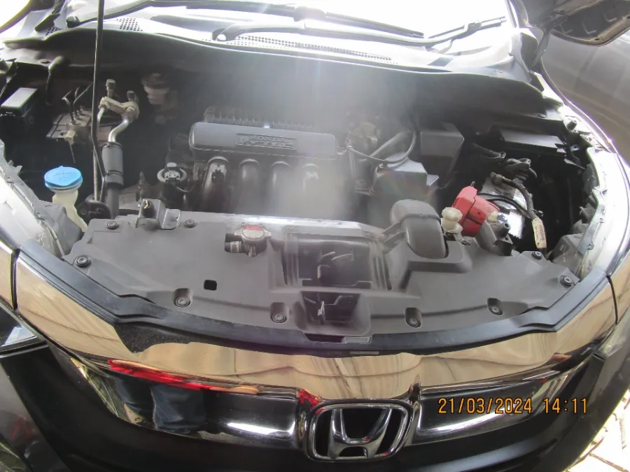 Foto Mobil Bekas Mesin Honda HR-V 1.5 E tahun 2019