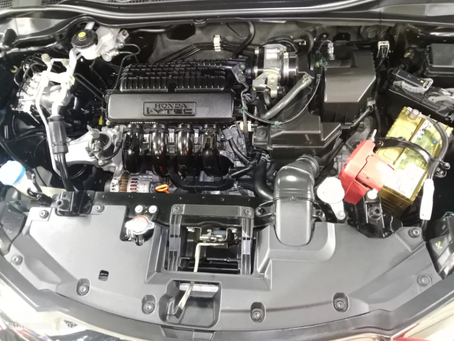 Foto Mobil Bekas Mesin Honda HR-V 1.5 E tahun 2019