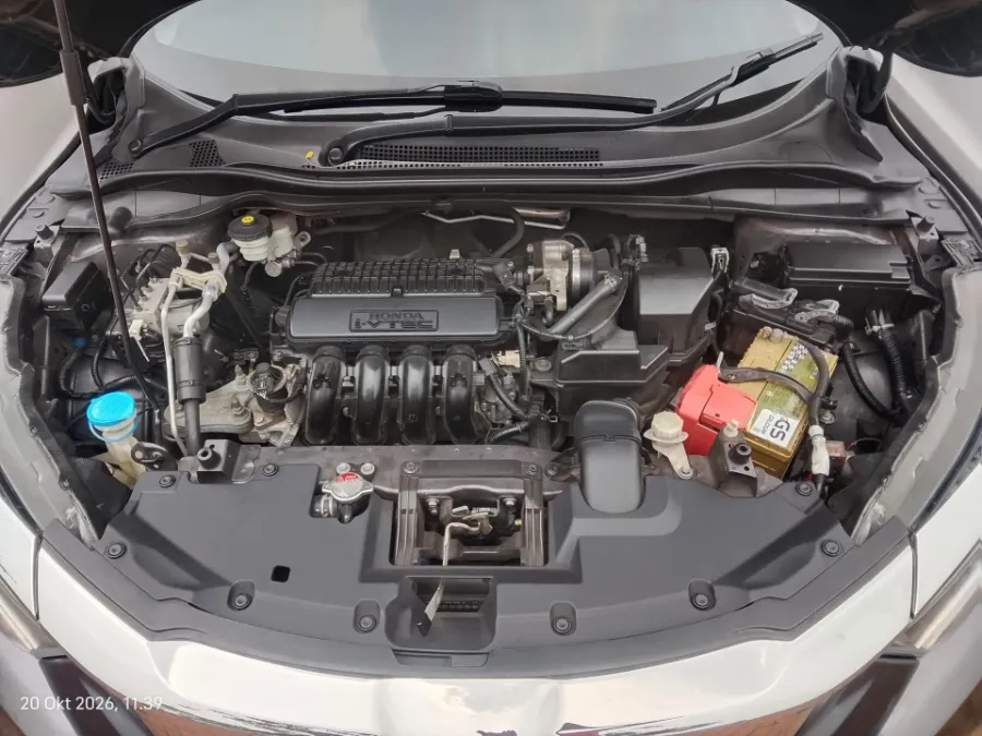 Foto Mobil Bekas Mesin Honda HR-V 1.5 E tahun 2019