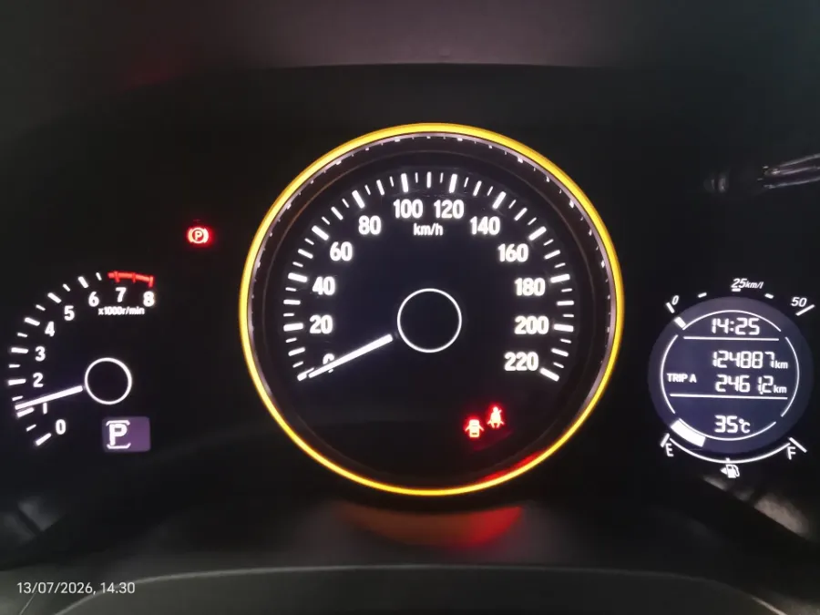 Foto Mobil Bekas Odometer Honda HR-V 1.5 E tahun 2019