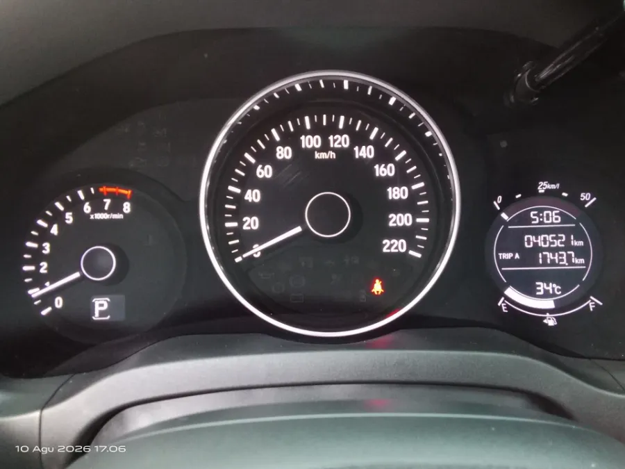 Foto Mobil Bekas Odometer Honda HR-V 1.5 E tahun 2019