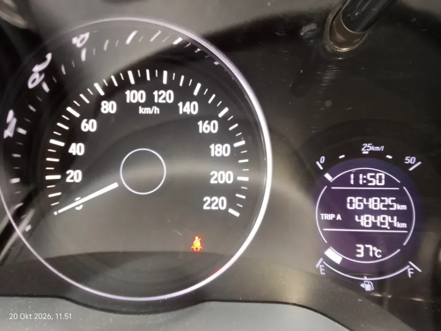 Foto Mobil Bekas Odometer Honda HR-V 1.5 E tahun 2019