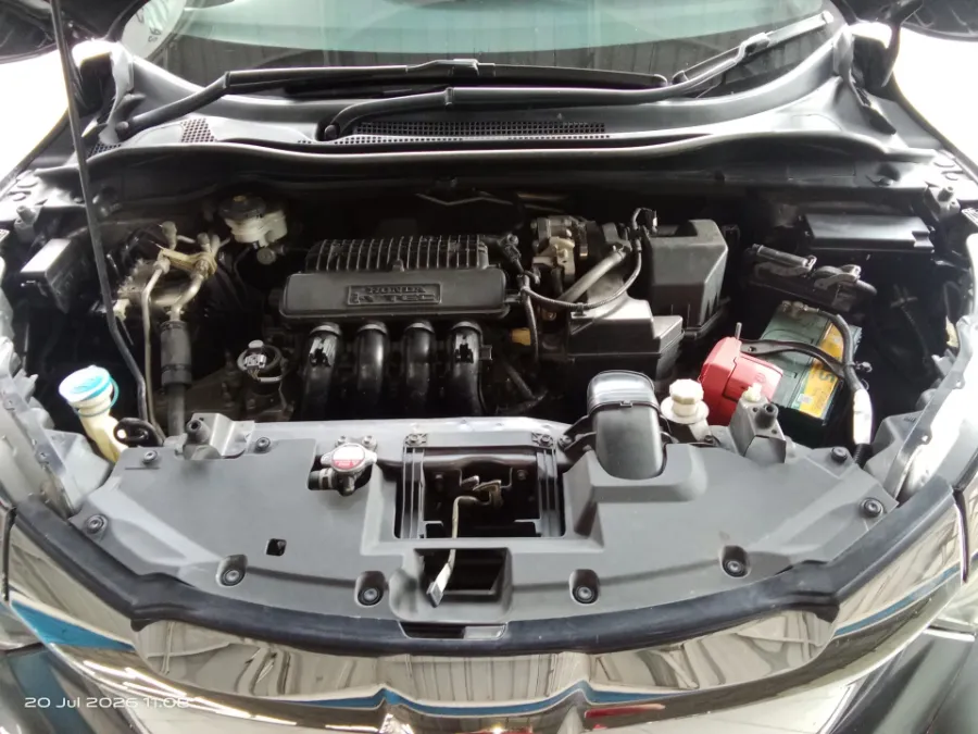 Foto Mobil Bekas Mesin Honda HR-V 1.5 E tahun 2020