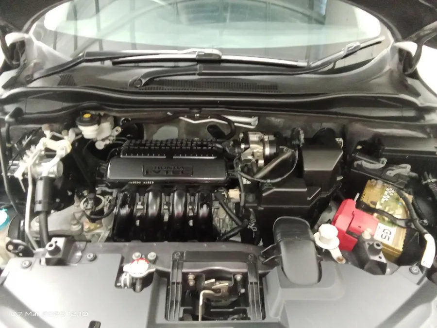 Foto Mobil Bekas Mesin Honda HR-V 1.5 E tahun 2020