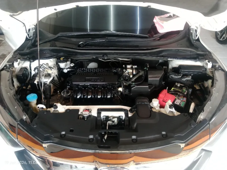Foto Mobil Bekas Mesin Honda HR-V 1.5 E tahun 2020
