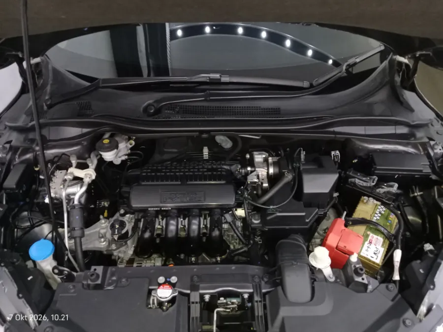 Foto Mobil Bekas Mesin Honda HR-V 1.5 E tahun 2020