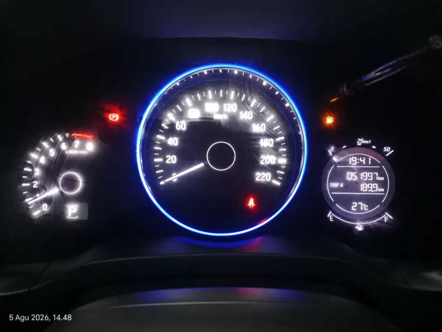 Foto Mobil Bekas Odometer Honda HR-V 1.5 E tahun 2020