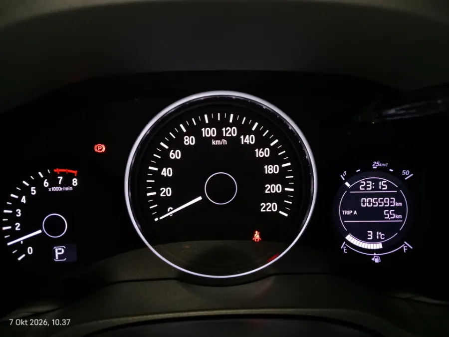 Foto Mobil Bekas Odometer Honda HR-V 1.5 E tahun 2020