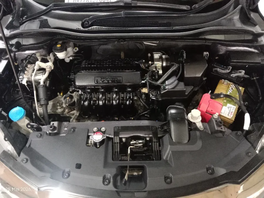 Foto Mobil Bekas Mesin Honda HR-V 1.5 E tahun 2021