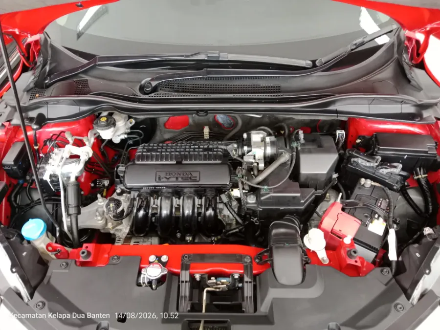 Foto Mobil Bekas Mesin Honda HR-V 1.5 E tahun 2021