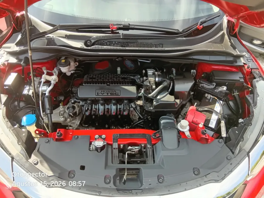 Foto Mobil Bekas Mesin Honda HR-V 1.5 E tahun 2021