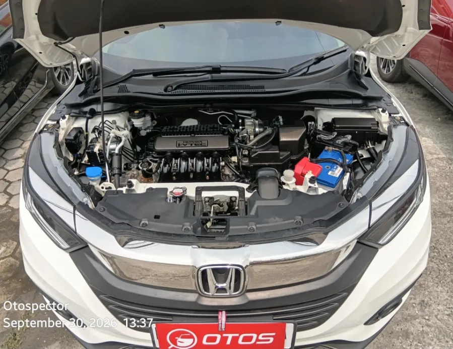 Foto Mobil Bekas Mesin Honda HR-V 1.5 E tahun 2021