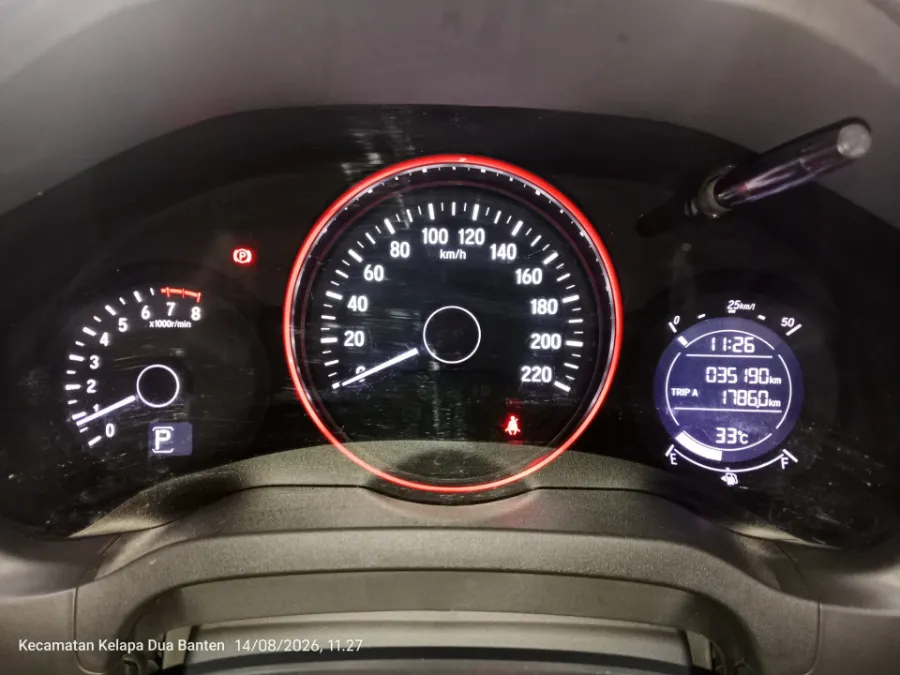 Foto Mobil Bekas Odometer Honda HR-V 1.5 E tahun 2021
