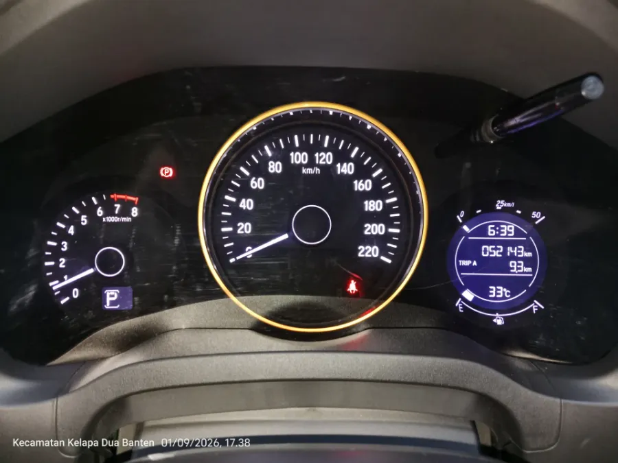 Foto Mobil Bekas Odometer Honda HR-V 1.5 E tahun 2021