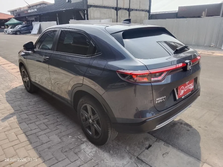 Foto Mobil Bekas Kiri Belakang Honda HR-V 1.5 E tahun 2022