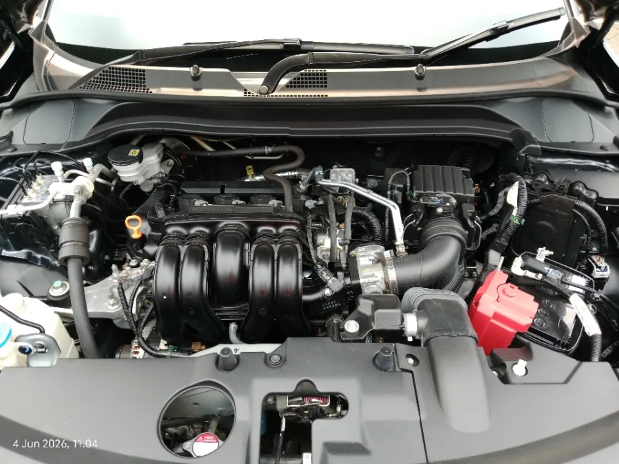 Foto Mobil Bekas Mesin Honda HR-V 1.5 E tahun 2024