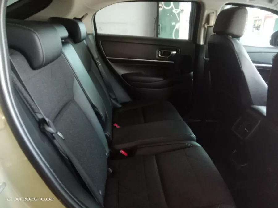 Foto Mobil Bekas Kabin Belakang Honda HR-V 1.5 E tahun 2025