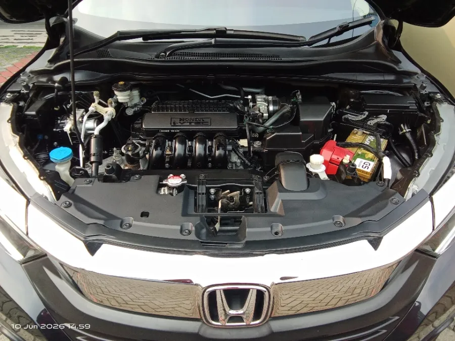 Foto Mobil Bekas Mesin Honda HR-V 1.5 E Facelift tahun 2018