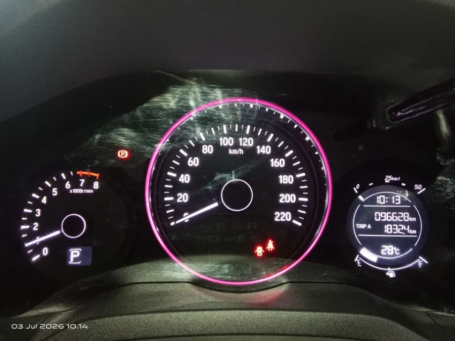 Foto Mobil Bekas Odometer Honda HR-V 1.5 E Special Edition tahun 2018