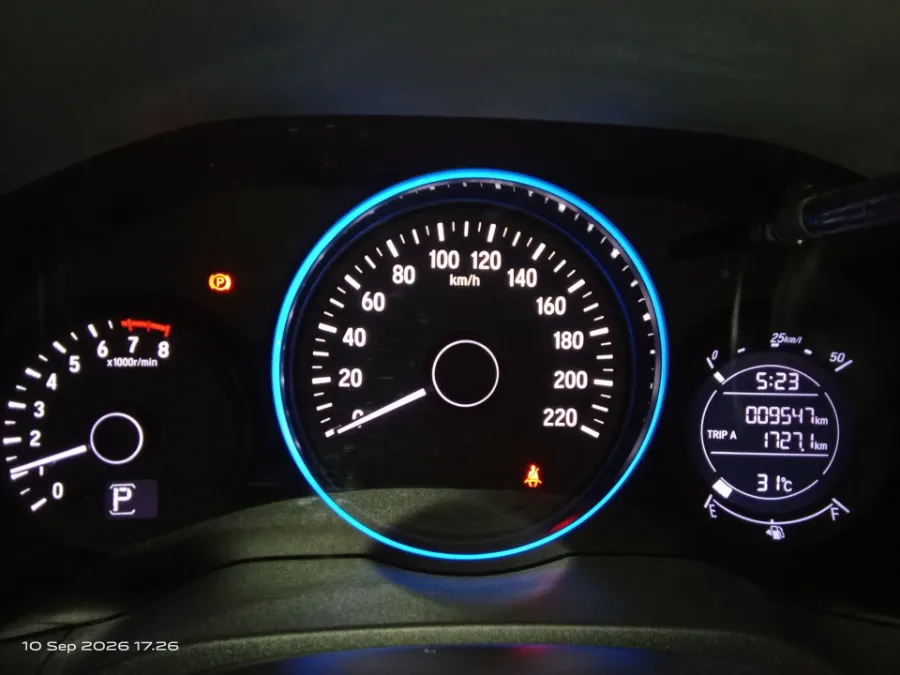 Foto Mobil Bekas Odometer Honda HR-V 1.5 E Special Edition tahun 2020