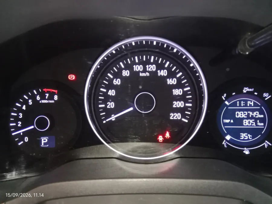 Foto Mobil Bekas Odometer Honda HR-V 1.5 E Special Edition tahun 2020
