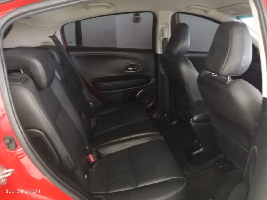 Foto Mobil Bekas Kabin Belakang Honda HR-V 1.5 E Special Edition tahun 2021