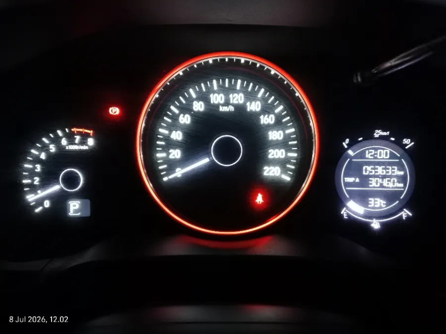 Foto Mobil Bekas Odometer Honda HR-V 1.5 E Special Edition tahun 2021