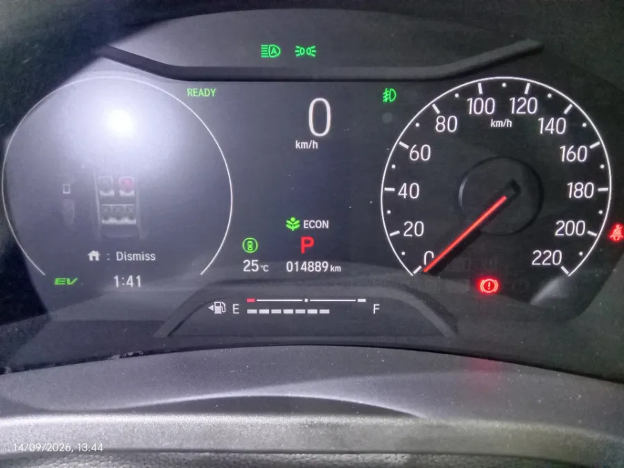 Foto Mobil Bekas Odometer Honda HR-V 1.5 RS HEV tahun 2025
