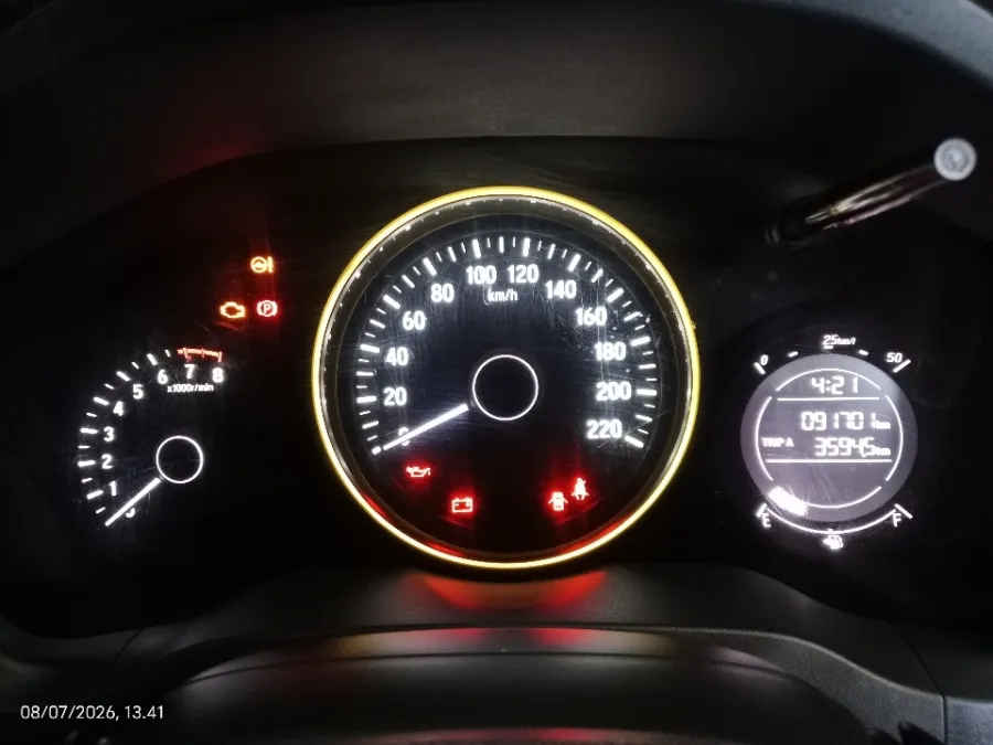Foto Mobil Bekas Odometer Honda HR-V 1.5 S tahun 2016