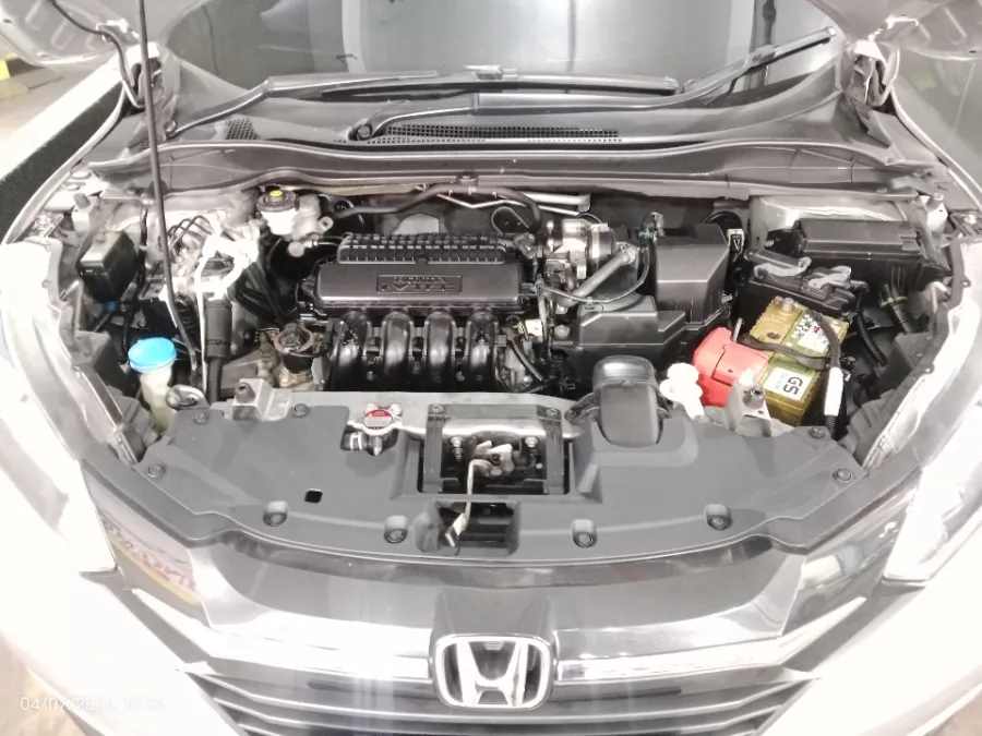 Foto Mobil Bekas Mesin Honda HR-V 1.5 S tahun 2017