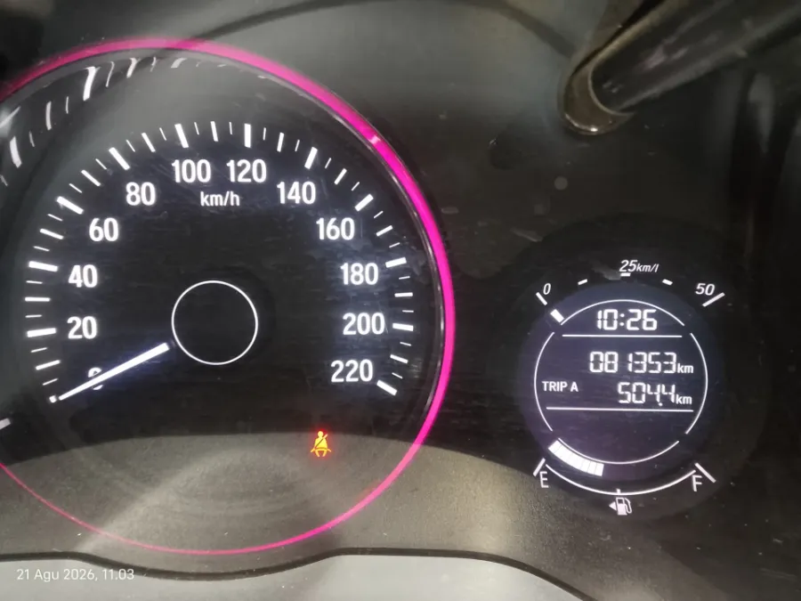 Foto Mobil Bekas Odometer Honda HR-V 1.5 S tahun 2017
