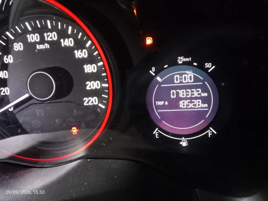 Foto Mobil Bekas Odometer Honda HR-V 1.5 S tahun 2017