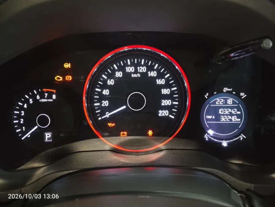 Foto Mobil Bekas Odometer Honda HR-V 1.5 S tahun 2017