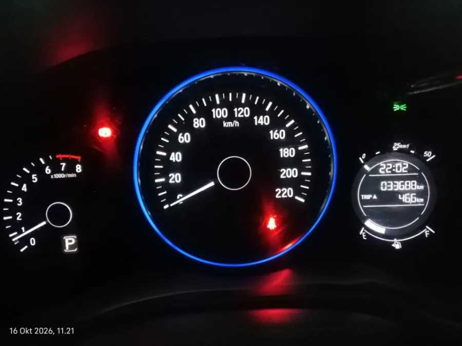 Foto Mobil Bekas Odometer Honda HR-V 1.5 S tahun 2017