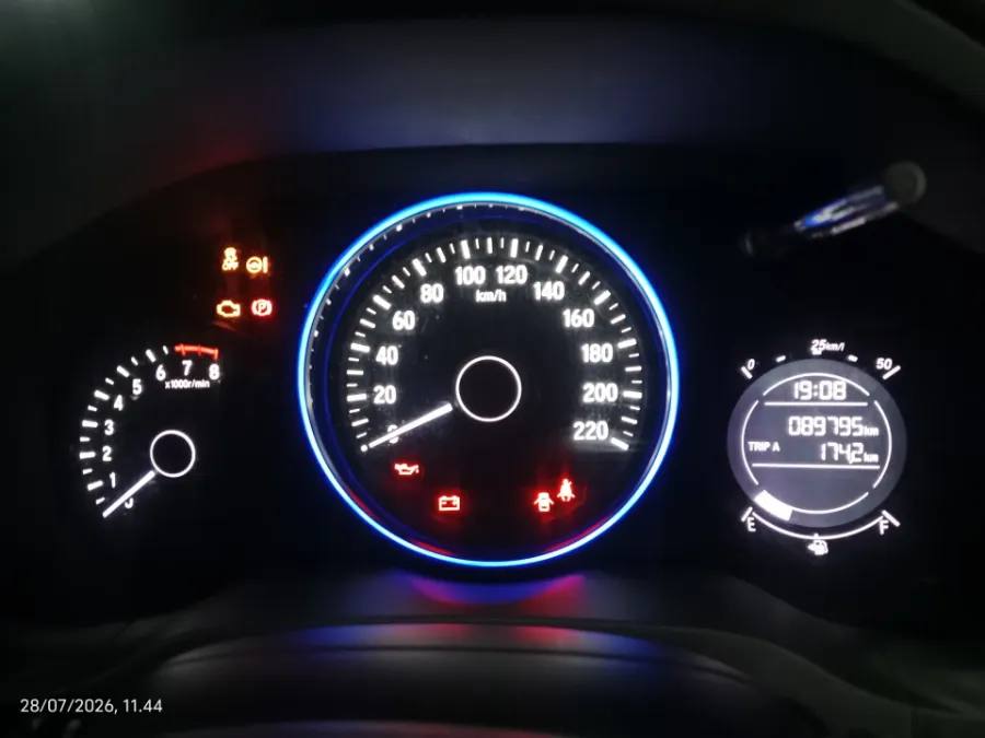 Foto Mobil Bekas Odometer Honda HR-V 1.5 S tahun 2018
