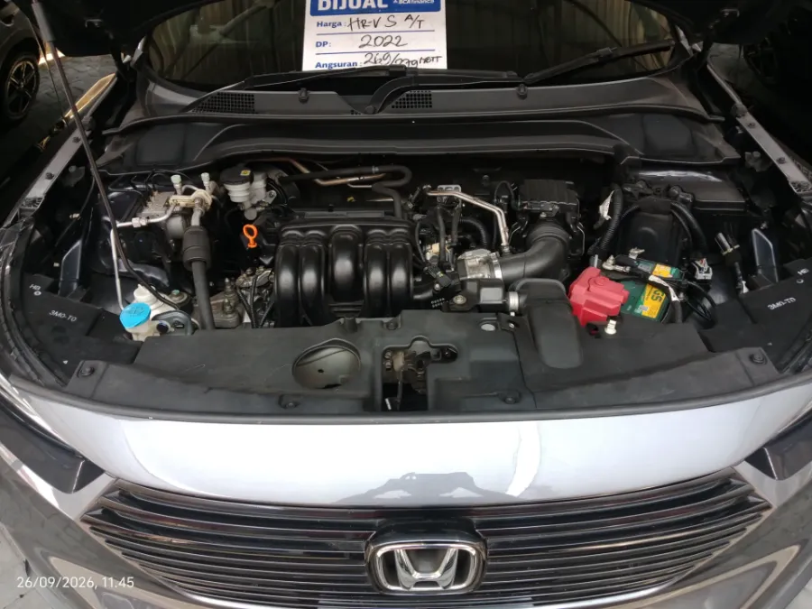 Foto Mobil Bekas Mesin Honda HR-V 1.5 S tahun 2022