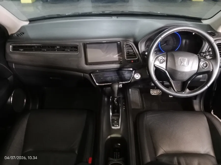 Foto Mobil Bekas Dashboard Honda HR-V 1.5 SE tahun 2019