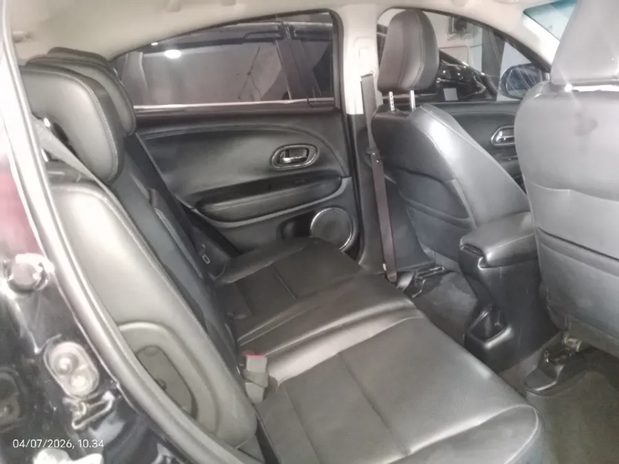 Foto Mobil Bekas Kabin Belakang Honda HR-V 1.5 SE tahun 2019