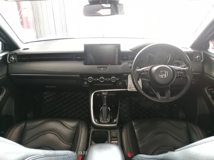 Foto Mobil Bekas Dashboard Honda HR-V 1.5 SE tahun 2022