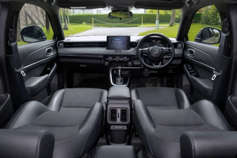 Foto Mobil Bekas Dashboard Honda HR-V 1.5 SE tahun 2022