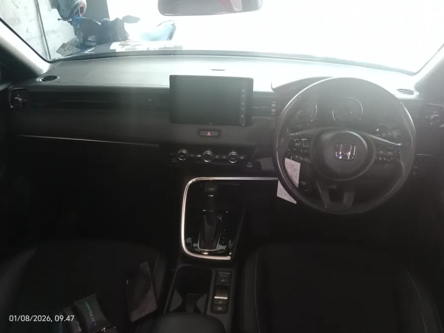 Foto Mobil Bekas Dashboard Honda HR-V 1.5 SE tahun 2022