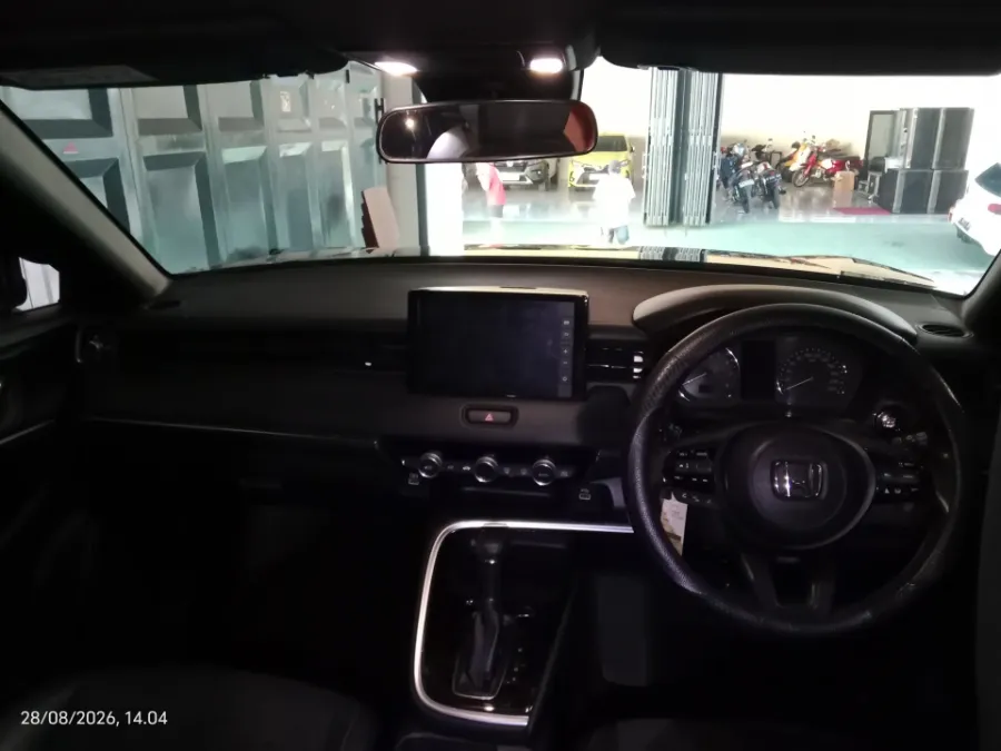 Foto Mobil Bekas Dashboard Honda HR-V 1.5 SE tahun 2022