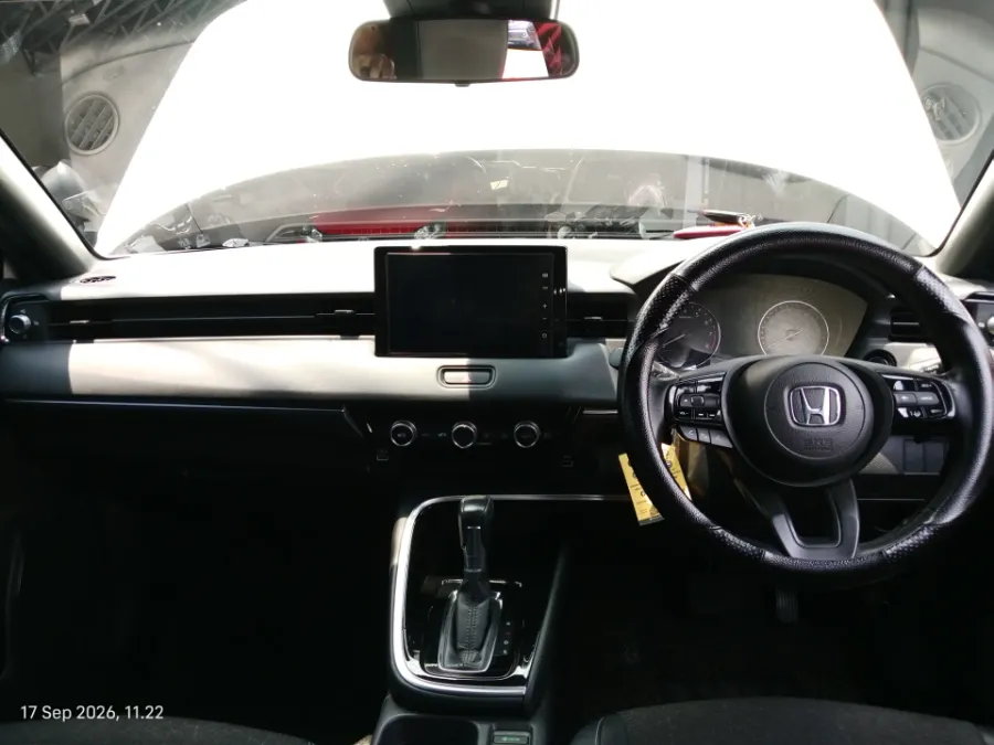 Foto Mobil Bekas Dashboard Honda HR-V 1.5 SE tahun 2022