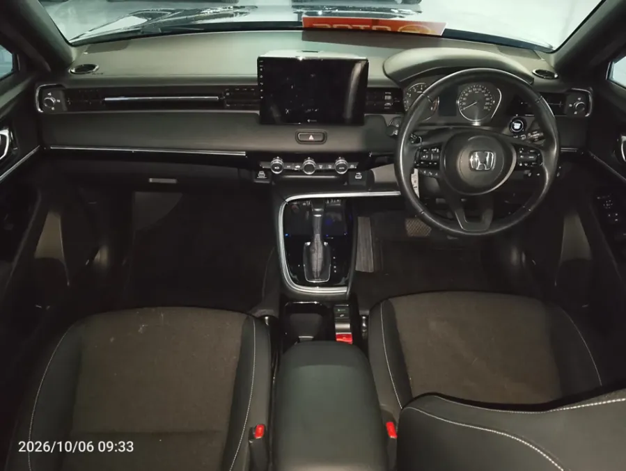 Foto Mobil Bekas Dashboard Honda HR-V 1.5 SE tahun 2022