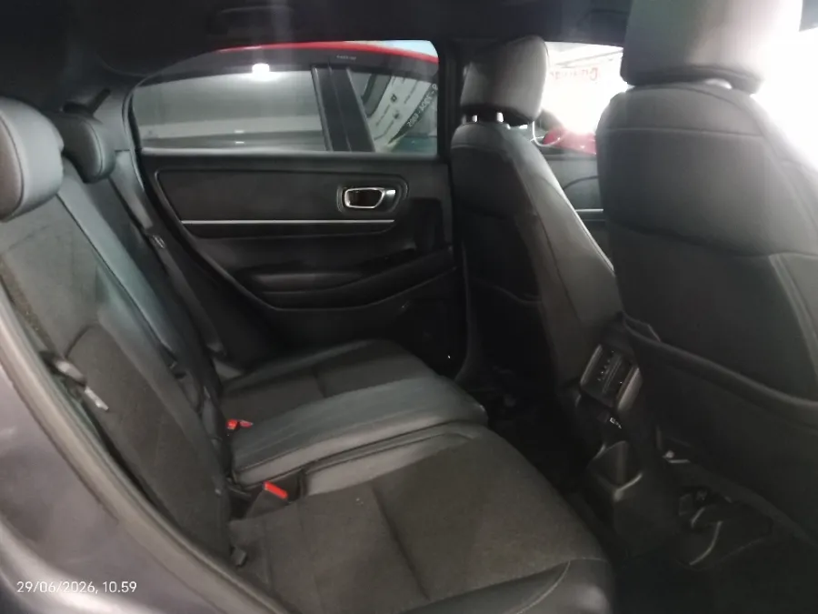 Foto Mobil Bekas Kabin Belakang Honda HR-V 1.5 SE tahun 2022