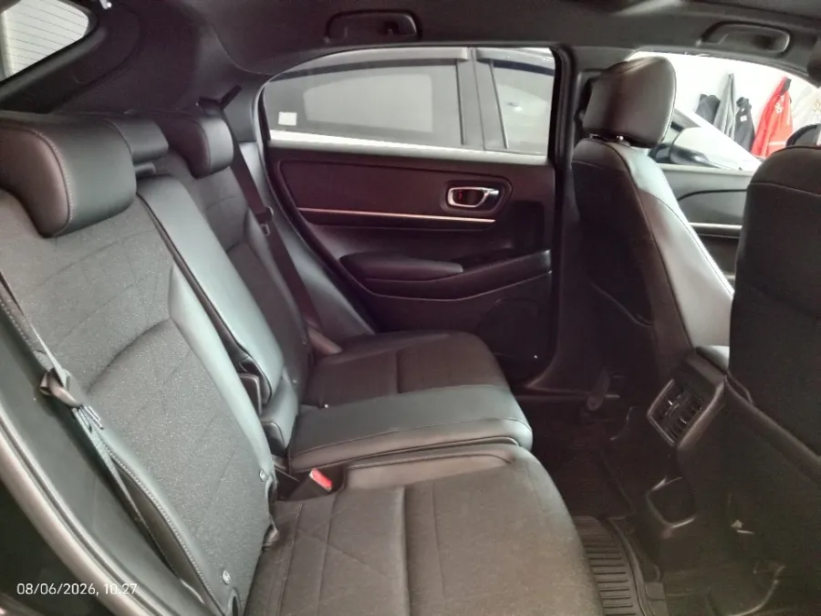 Foto Mobil Bekas Kabin Belakang Honda HR-V 1.5 SE tahun 2022