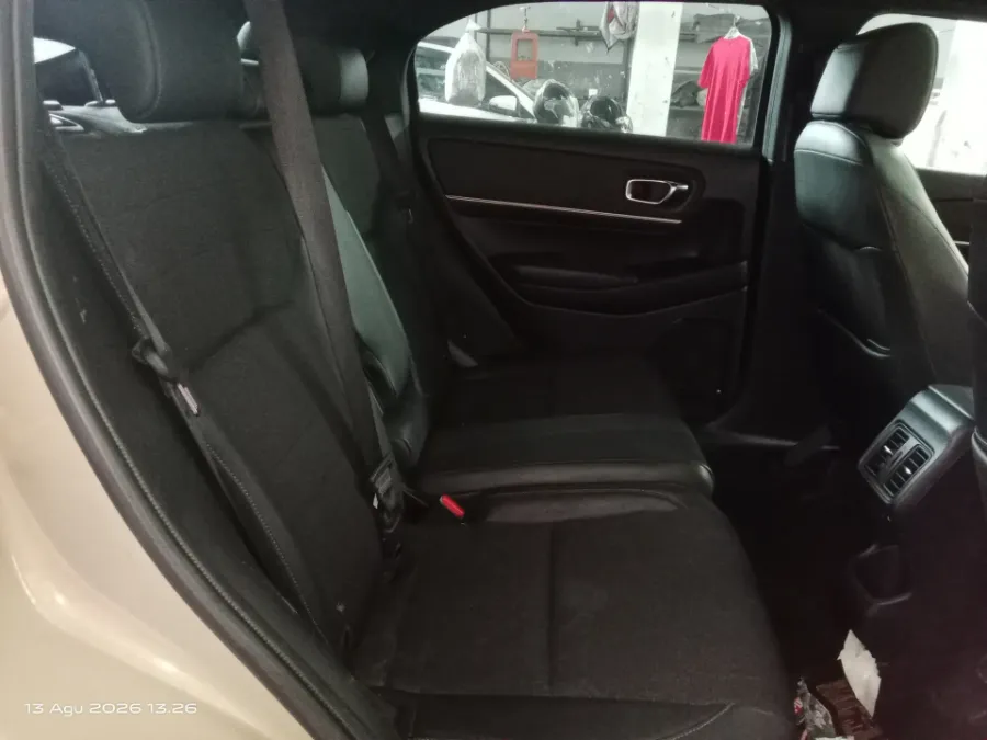 Foto Mobil Bekas Kabin Belakang Honda HR-V 1.5 SE tahun 2022