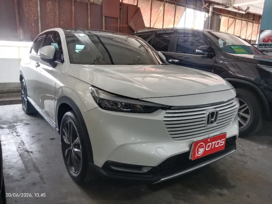 Foto Mobil Bekas Kanan Depan Honda HR-V 1.5 SE tahun 2022