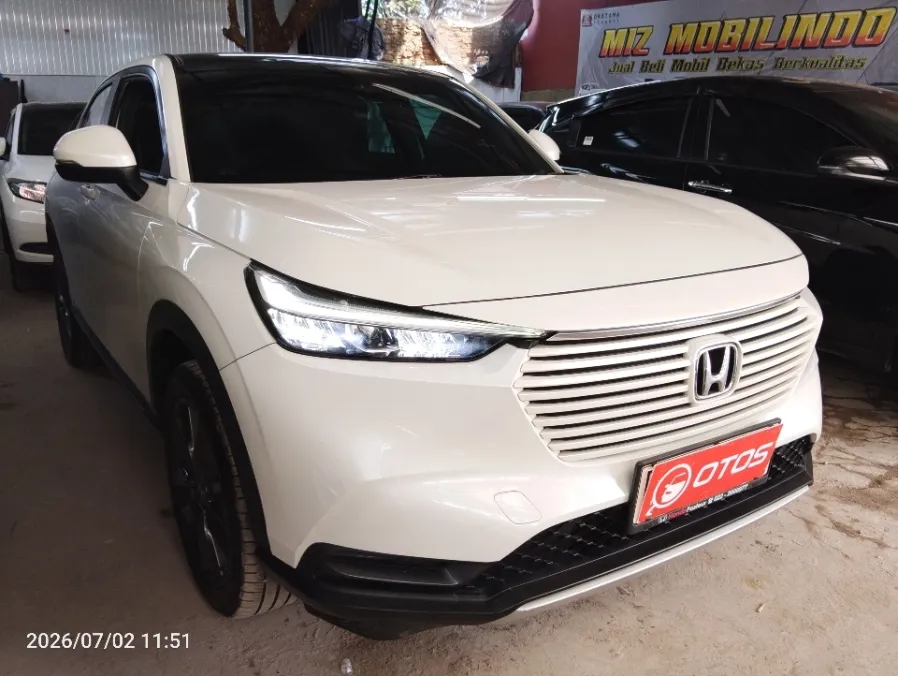 Foto Mobil Bekas Kanan Depan Honda HR-V 1.5 SE tahun 2022